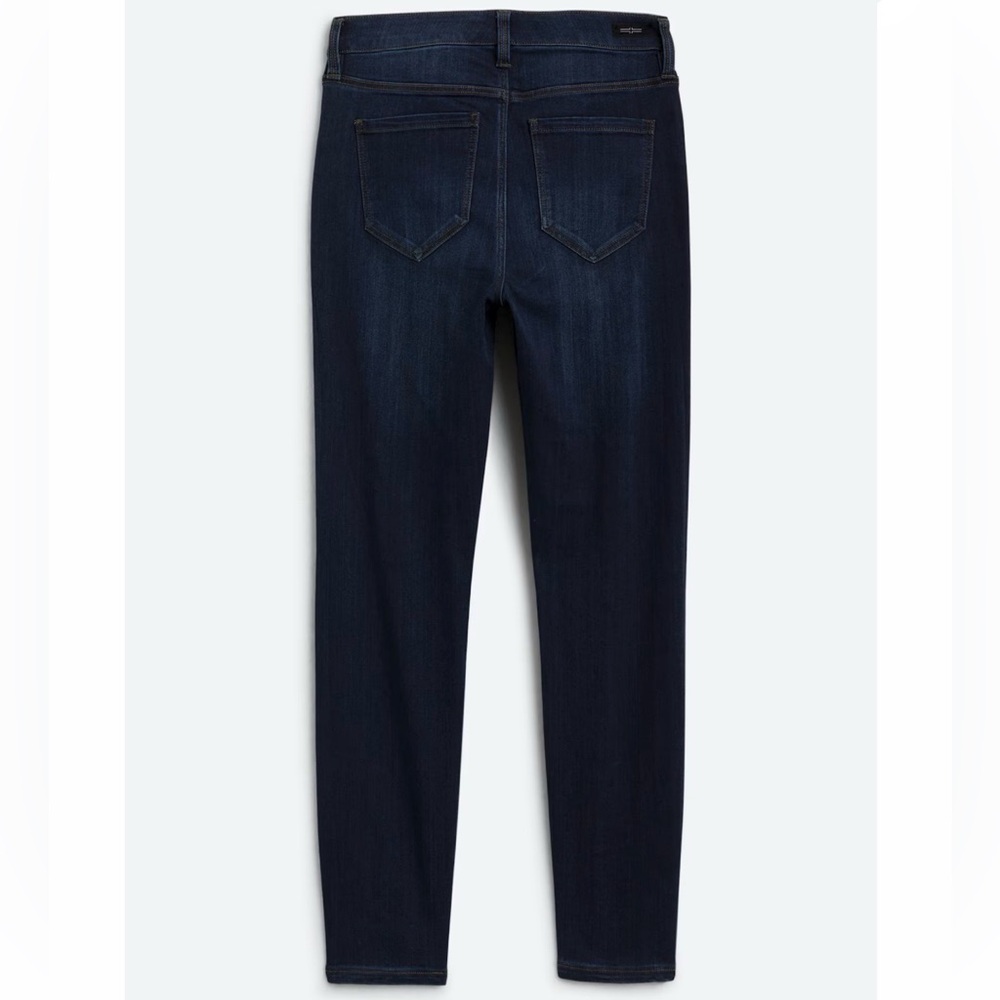 NWOT Dark Wash High Rise Skinny Jeans Petite 8P - Picture 2 of 5